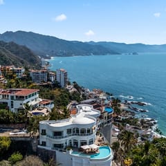 Casa Paakat