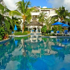 Schooner Bay 204