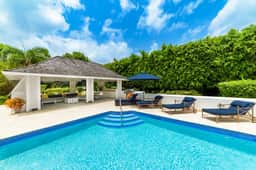 Halfway Tree 3BR - Imagen 3