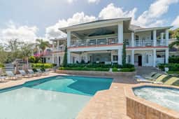 Fairway Manor - Image 2