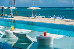 Club Suite-Rum Point - Image 5