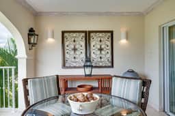 Royal Apartment 222 - Image 3