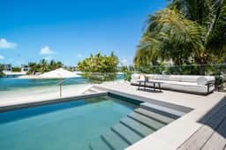 Lagoon Villa 6BR + Guesthouse - Imagen 5