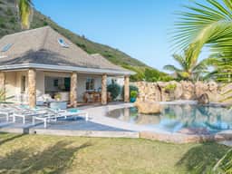 Villa La Roche Dans L’eau - Image 3