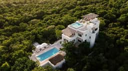 Esencia La Mansion - Image 2
