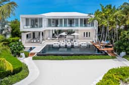 Villa AWA - Image 2