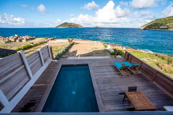 Villa On the Rock - Image 1