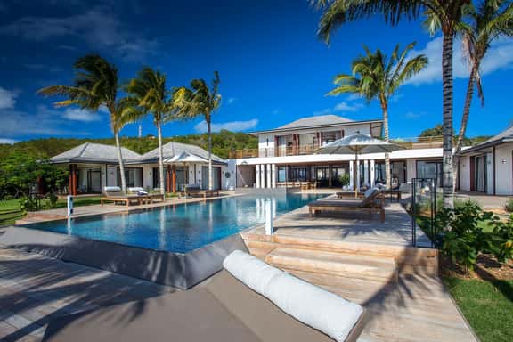 Villa Blanc Bleu 6BR - Image 1