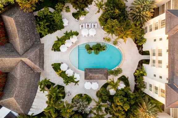 Oceanfront Luxury 2BR Suite - Image 1
