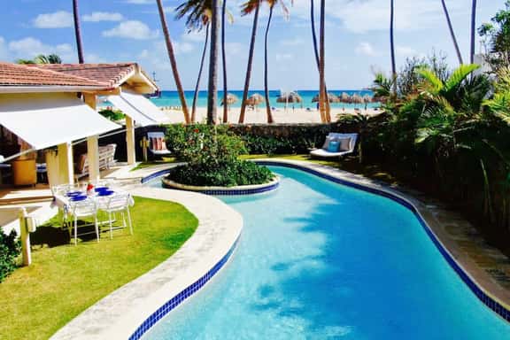 Villa Long Beach - Image 1