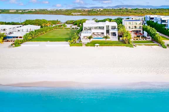The Coastal House - Imagen 1