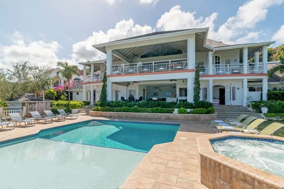 Fairway Manor - Image 1