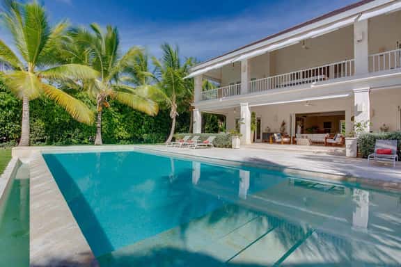 Hacienda B5 - Image 1
