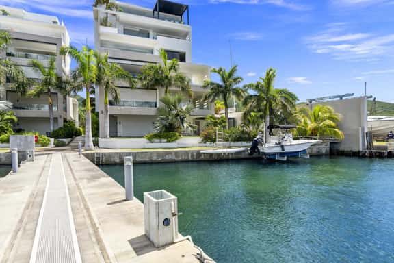 Las Brisas 1BR - Penthouse A - Image 1