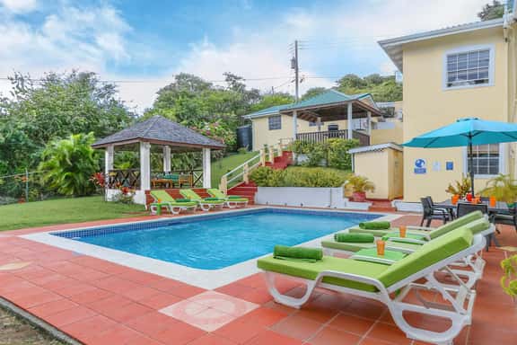 Villa Decaj 5BR - Image 1