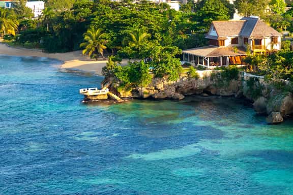Villa Hidden Bay - Image 1