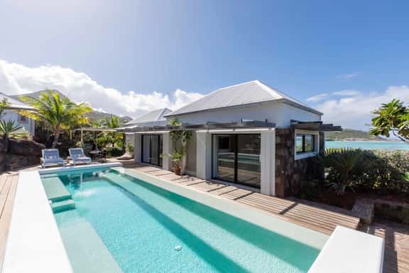 Villa Borderline - Image 1