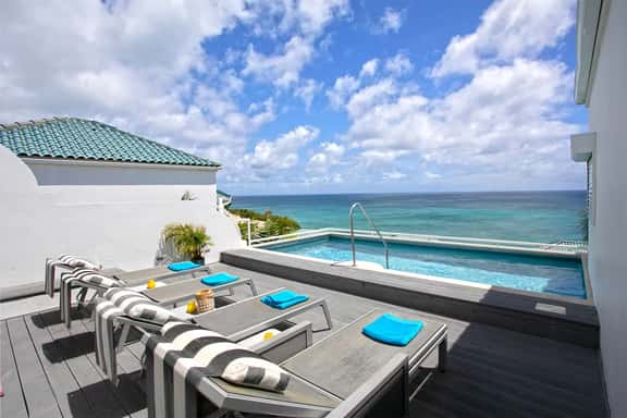 Condo Sea Esta 3BR - Imagen 1
