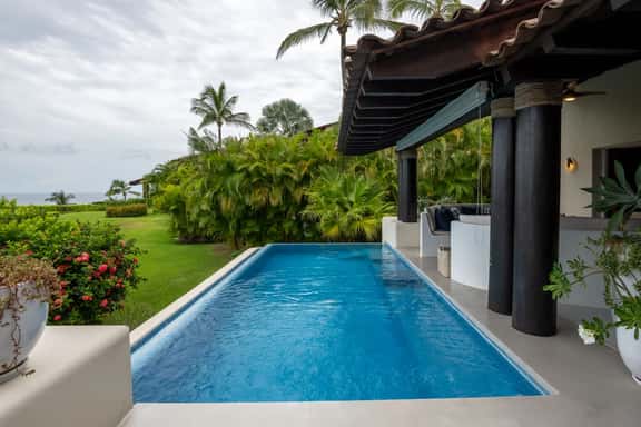 Villa 37 Four Season - Image 1