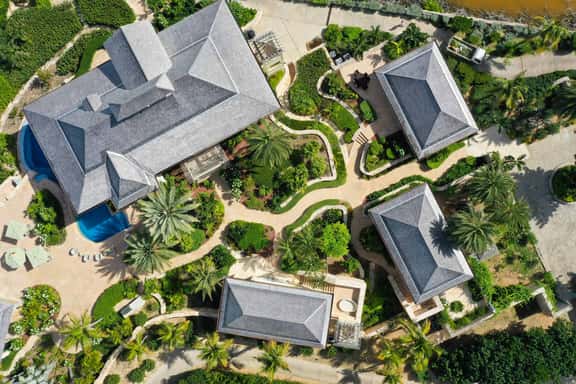 Coral Estate 4BR - Image 1