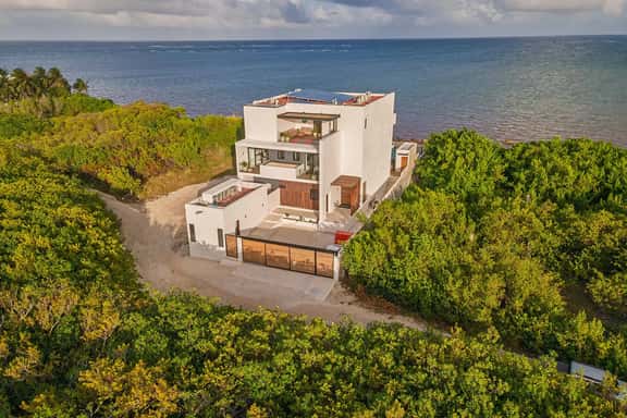 Villa Tiburon - Image 1