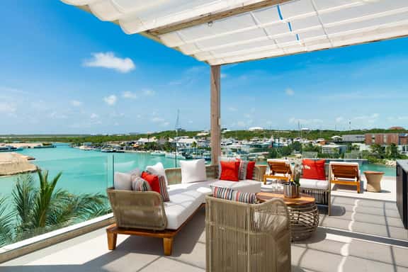 2 Bedroom Standard Boathouse - Imagen 1