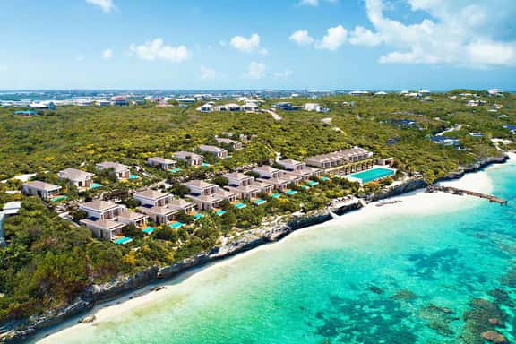 Oceanfront One Bedroom - Imagen 1