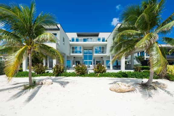 Grand Palm Residence - Image 1