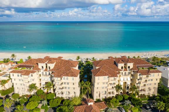 Hotel Grace Bay One Bedroom Suite - Imagen 1