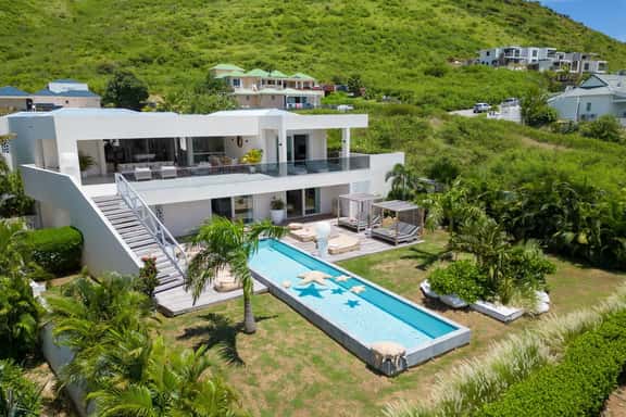 Villa Vogue Art - Image 1