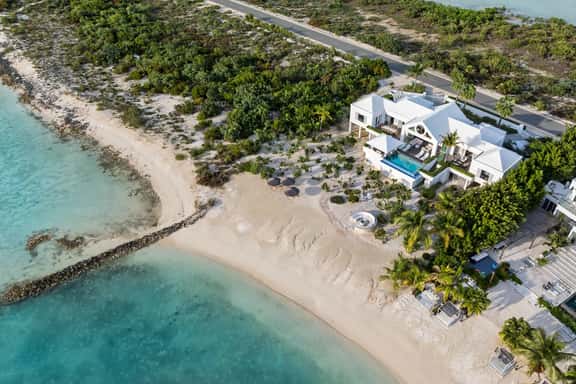 Twin Palms - Imagen 1