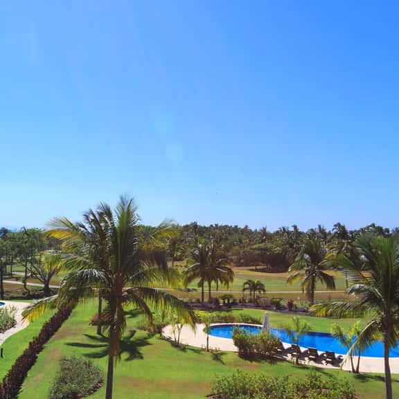 Condo Aralia - Image 1