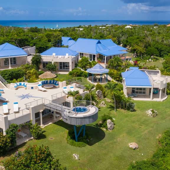 Villa Mes Amis 9BR - Image 1
