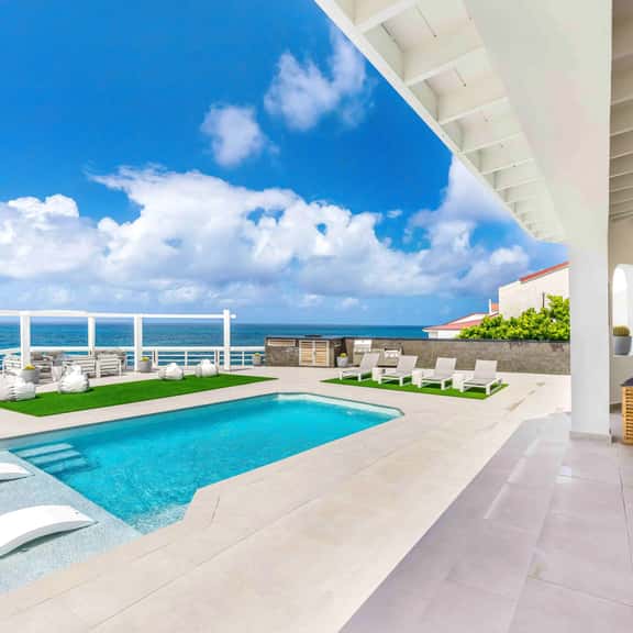 La Villa Salée 3BR - Image 1
