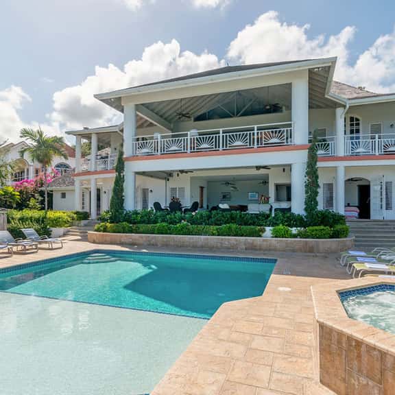 Fairway Manor - Image 1