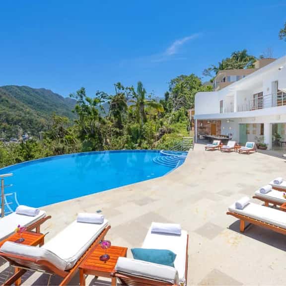 Villa Magnifico 8BR - Image 1