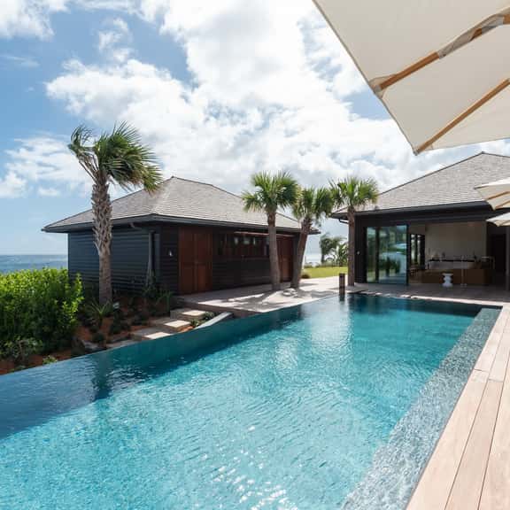 Villa Over the Ocean - Image 1