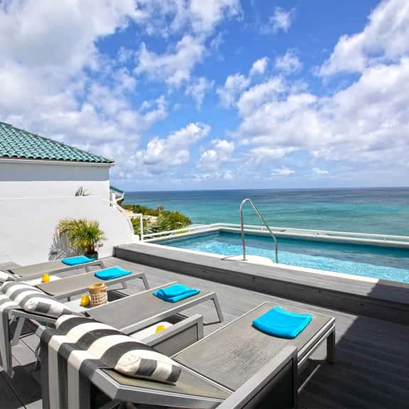 Condo Sea Esta 3BR - Imagen 1