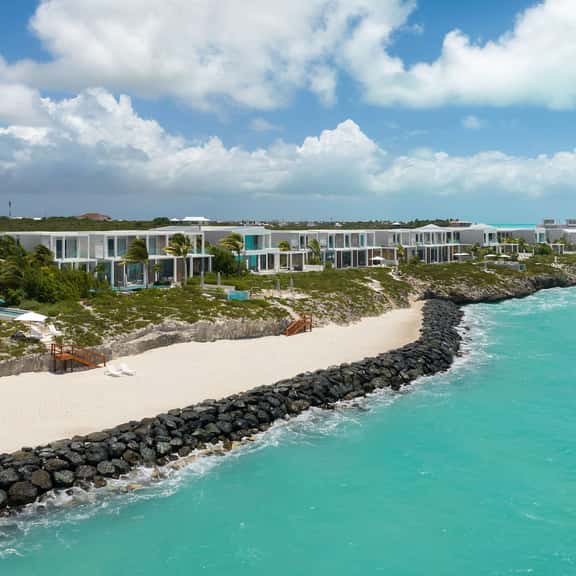 Estate Reef 6BR + 2 Guesthouse - Imagen 1