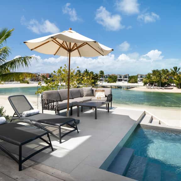 5BR Lagoon Villa + Guest House 17 - Imagen 1