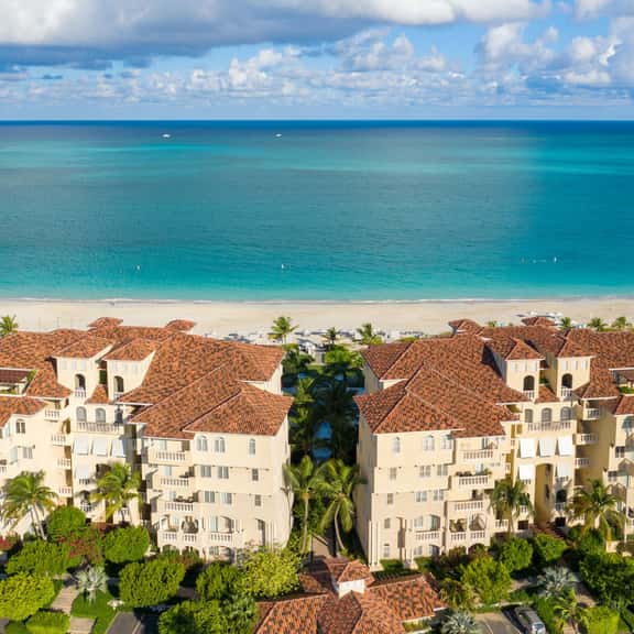 Hotel Grace Bay One Bedroom Suite - Imagen 1