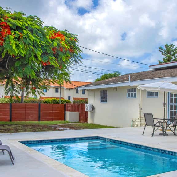Hello Summer 4BR - Image 1