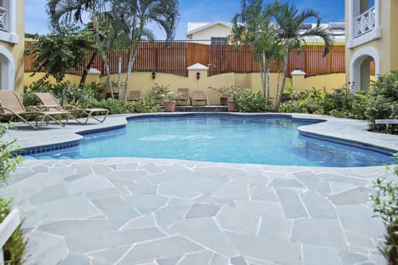 Harbour 17 2BR - Image 3