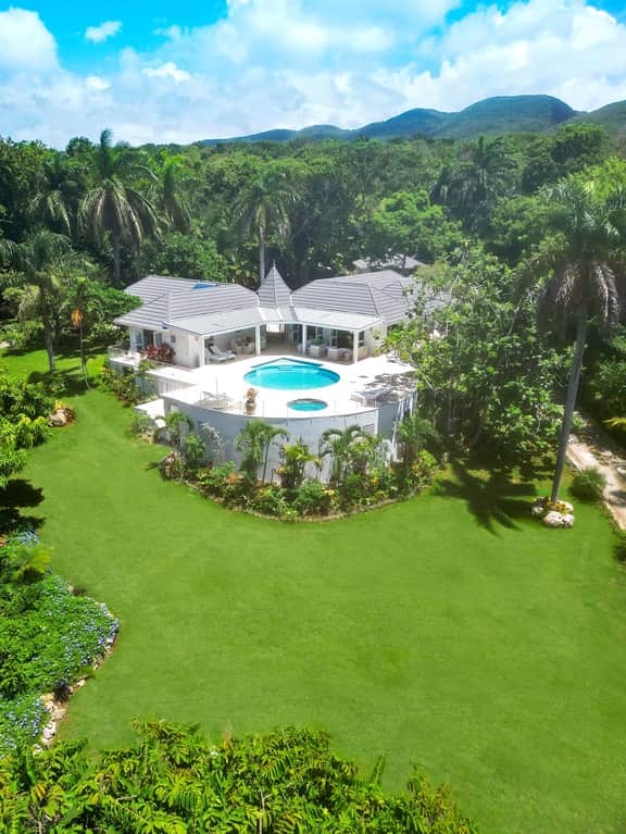Abacus Villa - Image 2
