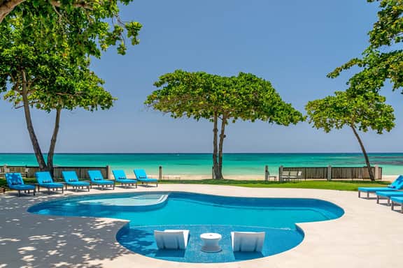 Malatai on the Beach - Image 3