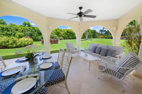 Royal Apt 214 3BR - Image 3