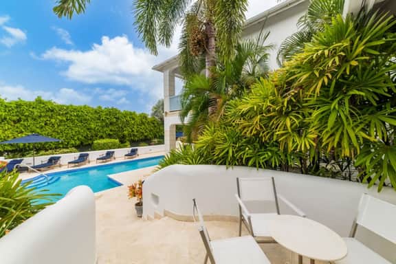 Halfway Tree 3BR - Imagen 4