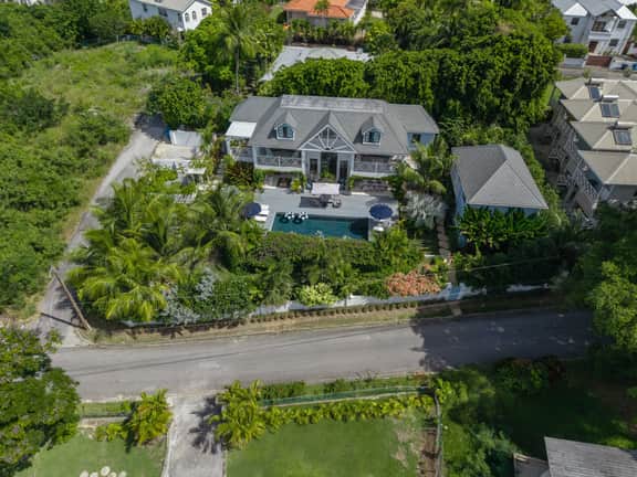 Seastar House and Cottage - Image 2