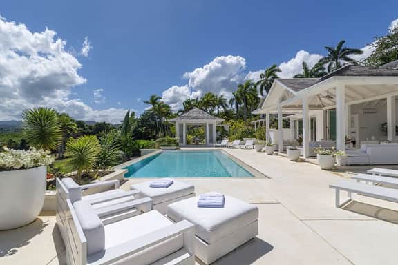 Seaside Villa at Round Hill - Image 3