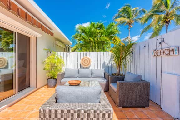 Coco's Beach House - Image 4